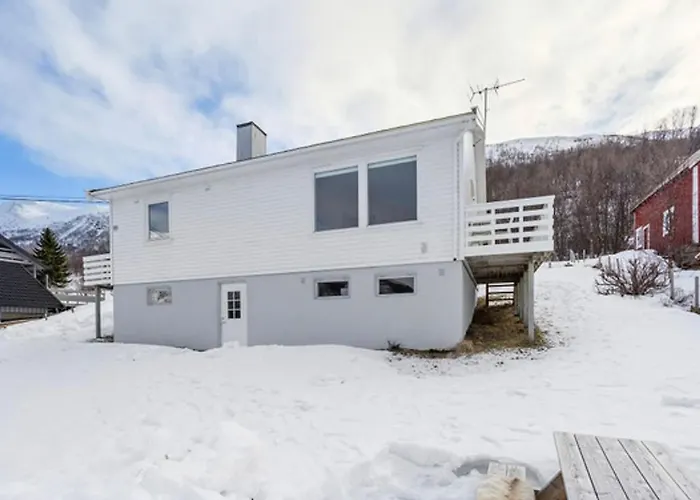 Lyngenalps View Holiday home *